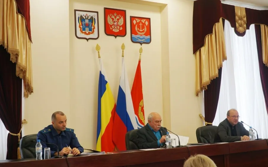 В Усть-Донецком прошло очередное Собрание депутатов
