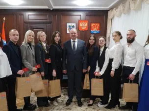В Молодежной администрации Усть-Донецкого района обновился состав
