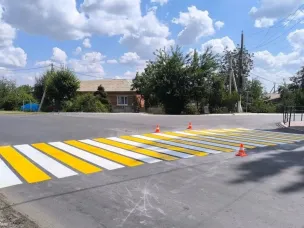 В Усть-Донецком районе обновляют дорожную разметку