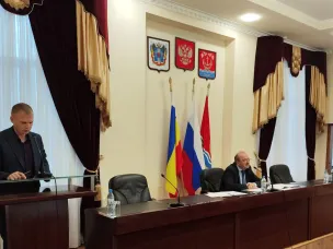 В Усть-Донецком районе подвели итоги прошедших дней древонасаждения и субботников