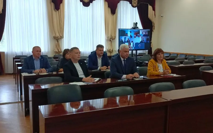Главы городского и сельских поселений Усть-Донецкого района прошли обучающий семинар