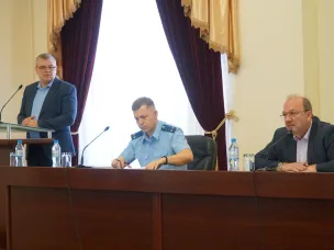 Виктор Гуснай оценил работу  по обеспечению правопорядка  в Усть-Донецком районе