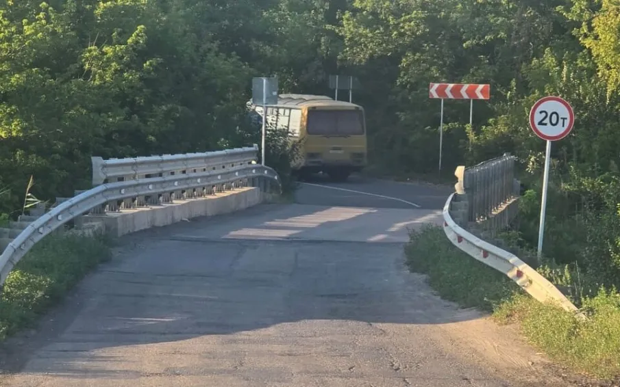 В Усть-Донецком районе обсудили подготовку к реконструкции моста в хуторе Мостовой