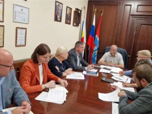 В Усть-Донецком районе обсудили вопросы дальнейшего развития автотранспортного предприятия
