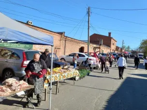 В Усть-Донецком прошла сельскохозяйственная ярмарка