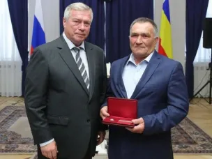 Фролову Григорию Федоровичу присвоено почетное звания «Заслуженный работник сельского хозяйства Российской Федерации»