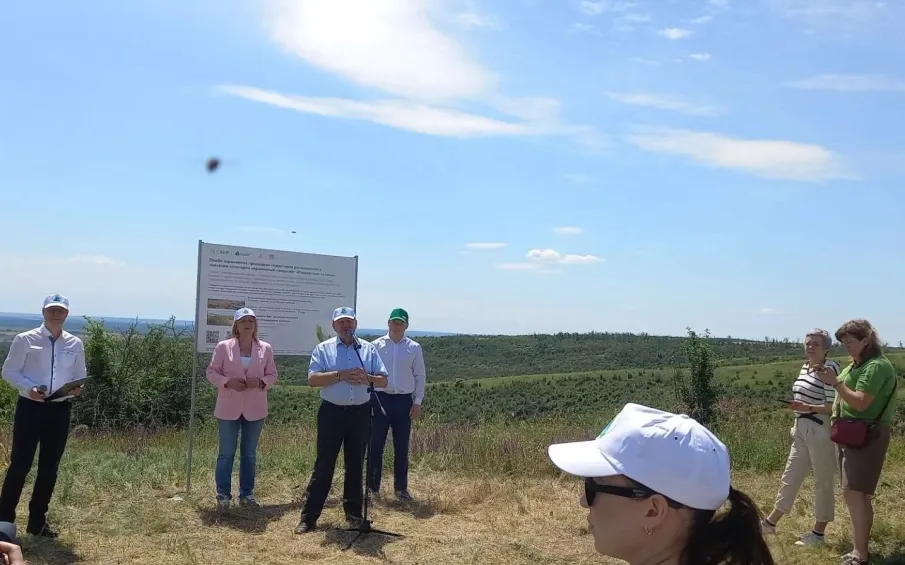 В Усть-Донецком районе открыта экотропа «Раздорские склоны»