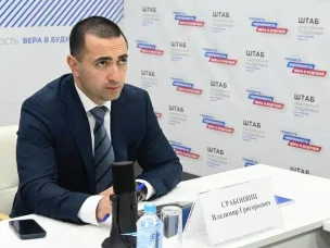 Владимир Срабонянц провел личный прием жителей Усть-Донецкого района
