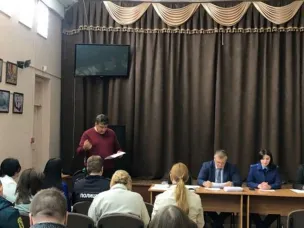 Состоялось очередное заседание комиссии по делам несовершеннолетних