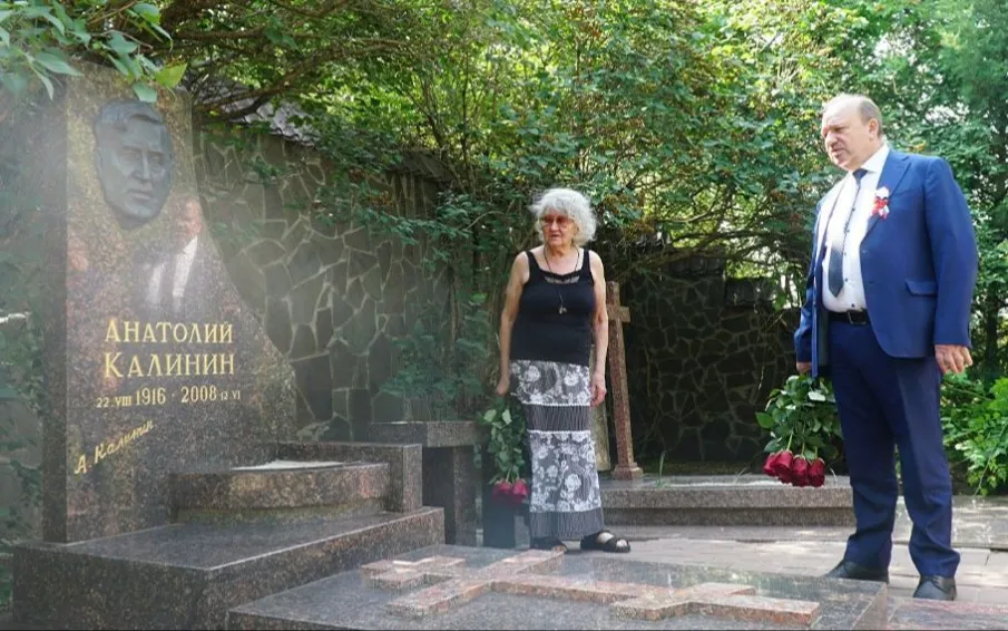 В хуторе Пухляковском почтили память об Анатолии Калинине