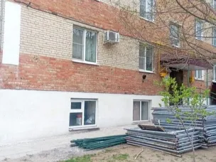 Продолжается капитальный ремонт дома № 10 по улице Промышленной