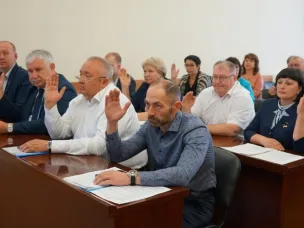 Депутаты заслушали текущие вопросы