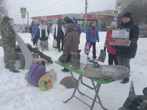 Жители Усть-Донецкого района собрали гуманитарную помощь для участников СВО