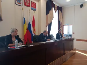 В Усть-Донецком районе состоялось совещание с директорами школ