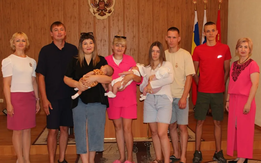 В Усть-Донецком районе отметили рождение новых устьдончан