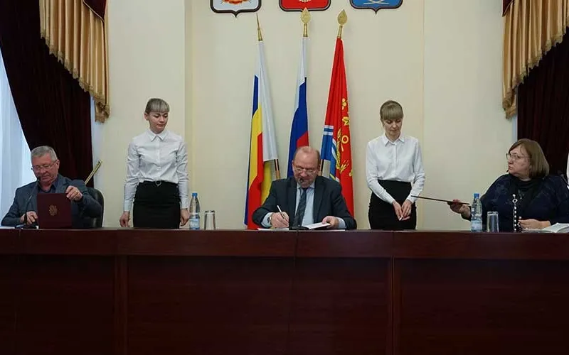 Дальнейшее укрепление трёхстороннего сотрудничества