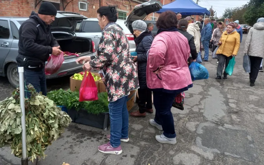 В Усть-Донецком прошла сельскохозяйственная ярмарка