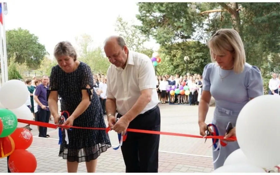 Еще в четырех школах района открыты центры «Точка роста»