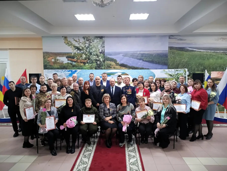 В Усть-Донецком районе отметили День добровольца