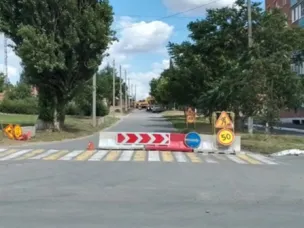 В Усть-Донецком ведутся работы по ремонту автомобильной дороги