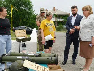 Визит с будущим взглядом: участник программы «Время героев» побывал в Усть-Донецком районе