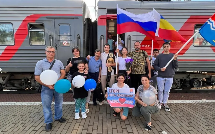 Усть-Донецкий район встречает своего чемпиона