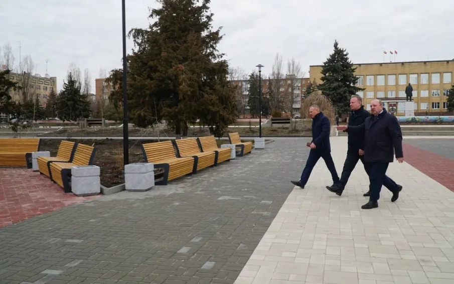 Группа губернаторского контроля посетила Усть-Донецкий район