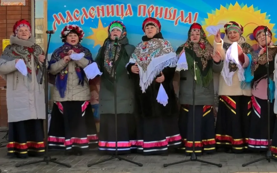 В Усть-Донецком районе проводили Масленицу