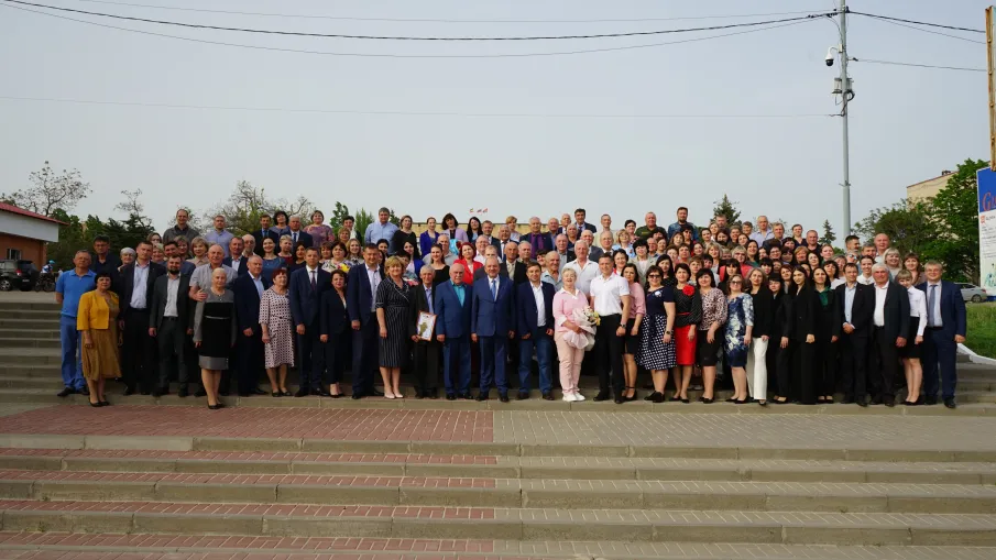 Нет более почетного и благородного дела, чем служить людям!
