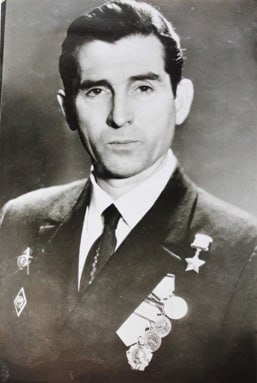 Орехов